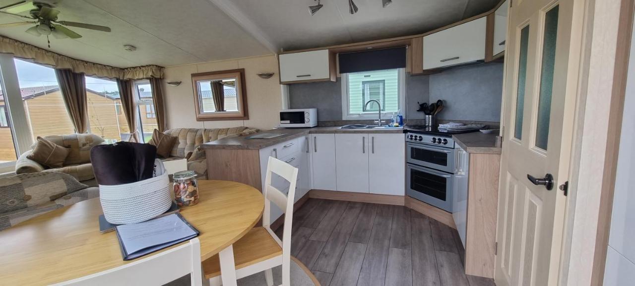 The Perrycroft At Forest Views Caravan Park Plumbland Экстерьер фото